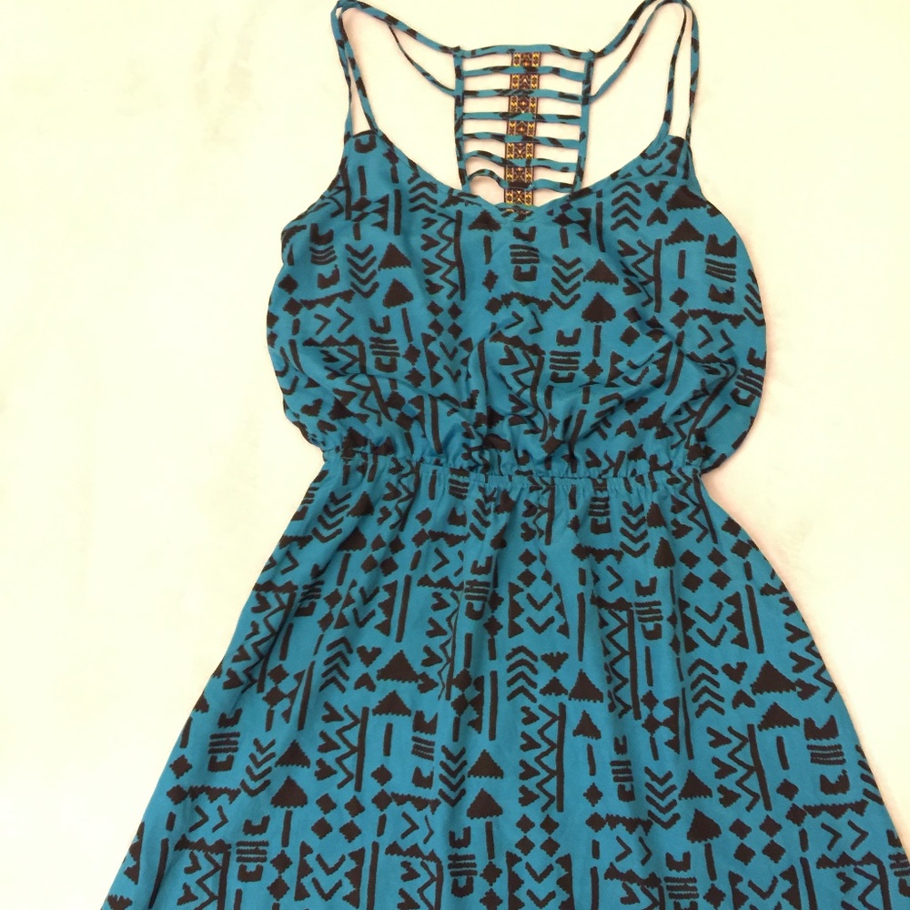 Three Pink Hearts dress sleeveless turquoise sizeM